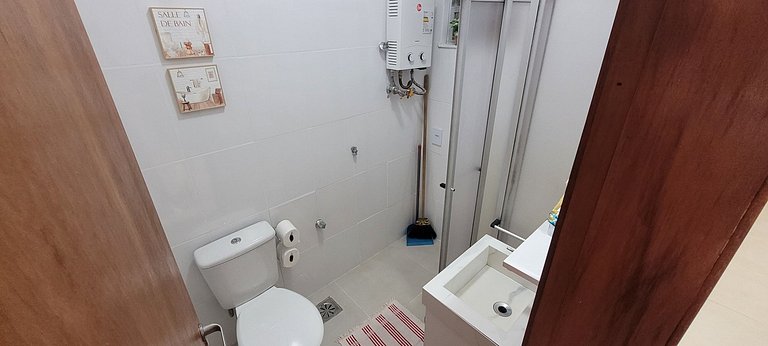 Sunset Estudio II- 2 quadras praia, ao lado metrô